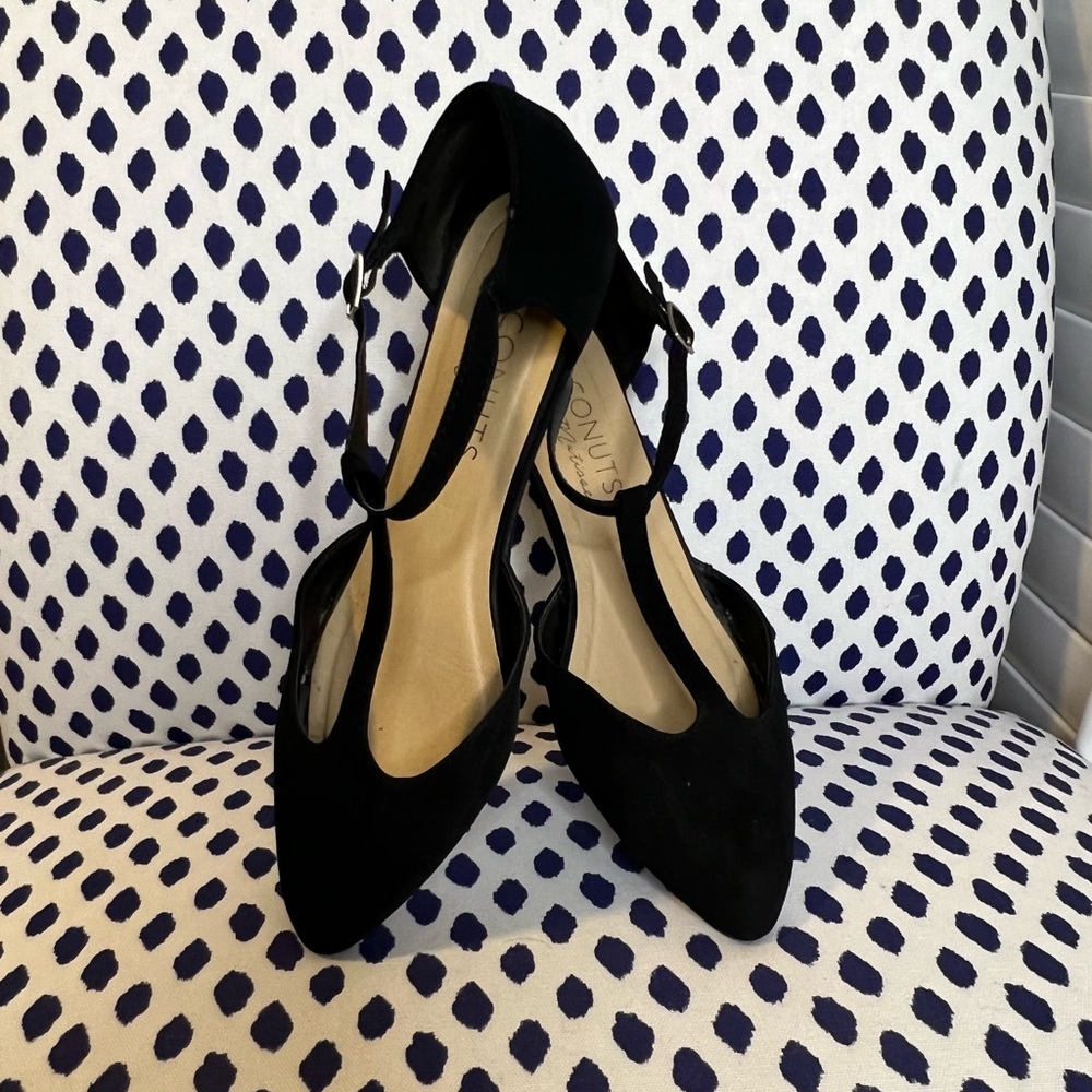 Black flats